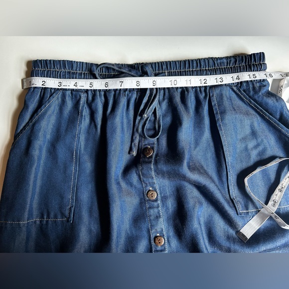Universal thread denim skirt, elastic waste size S - Picture 5 of 6